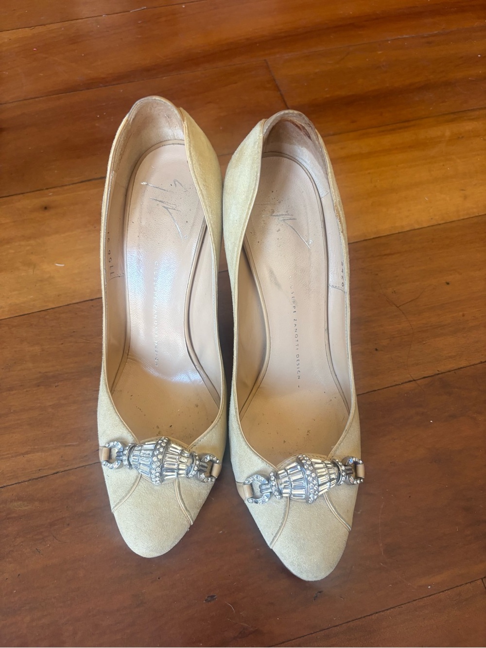 Beaded Accent Beige Women’s Pumps
